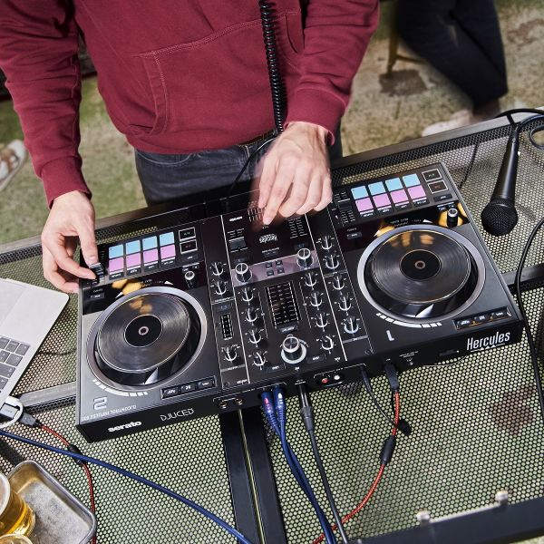 Hercules DJControl Inpulse 500 Sort