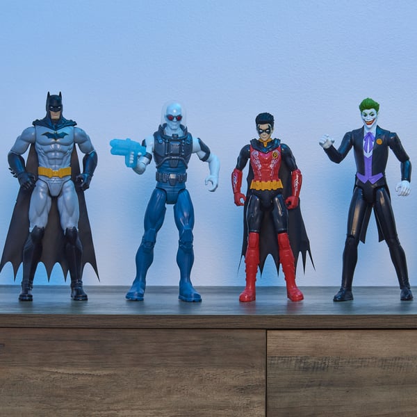 DC Comics BAT FGR 12inRedHoodFgrS1V1 F22 GML