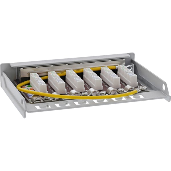 InLine 76816A patch panel 0.5U