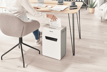 Leitz IQ Protect Premium Dokumentförstörare 6M