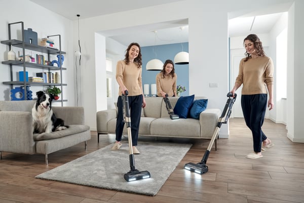 Hoover HF210PP 011 2-i-1 stangstøvsuger Batteri Dry EPA Poseløs 1 L 165 W Sort, Guld