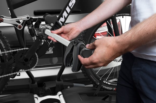Thule 933 EasyFold XT 2 Cykelholder Sort