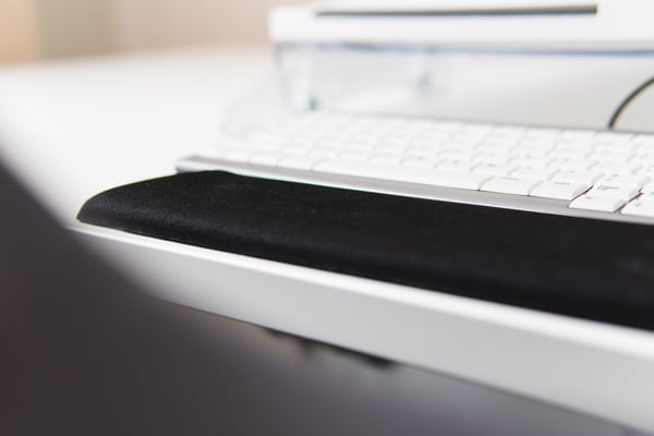 BakkerElkhuizen Trapezium Ergo Wrist Rest Compact handledsstöd Plast, Gummi, Textil Svart