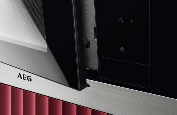 AEG TMS5G25IEM Svart, Rostfritt stål Enbart mikrovågsugn Inbyggd 25 l 900 W