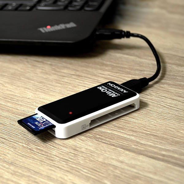 Axagon CRE-X1 kortläsare USB 2.0 Svart, Vit