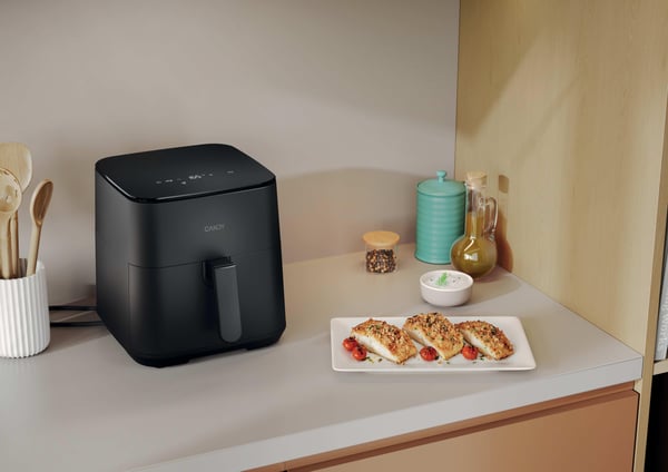 Candy CCAF 011 Enkelt 5 L Enkeltstående 1500 W Varmluftsteger Sort