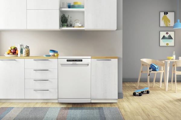 Indesit IN2FFC14BN6 Fritstående 14 kuverter