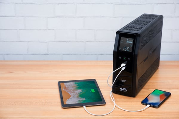 APC BACK UPS PRO BR 1200VA UPS-enhed Interaktivt indgangsstik 1,2 kVA 720 W 8 AC stikkontakt(er)