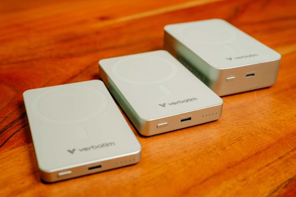 Verbatim Charge 'n' Go Essentials 5000 mAh Langaton lataaminen Vihreä