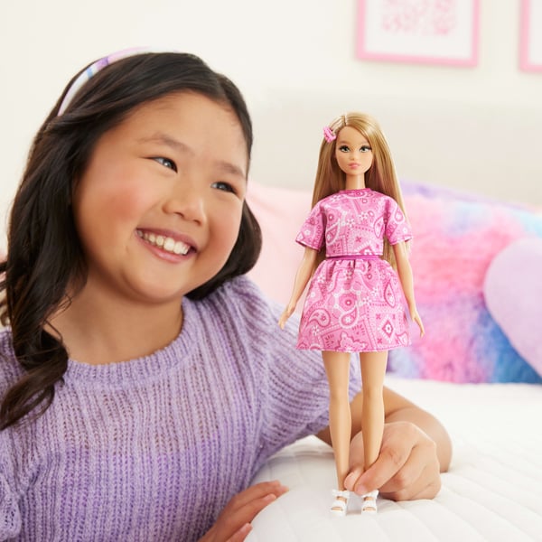 Barbie Fashionistas Style Doll