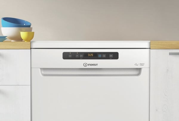 Indesit IN2FFC14BN6 Fritstående 14 kuverter