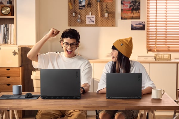 ASUS TUF Gaming A16 FA608UP-RV019W AMD Ryzen™ 7 260 Laptop 40,6 cm (16") WUXGA 32 GB DDR5-SDRAM 1 TB SSD NVIDIA GeForce RTX 5070 Wi-Fi 6E (802.11ax) Windows 11 Home Tysk Grå