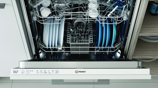 Indesit IN2IE14CNP80 Fuldt indbygget 14 kuverter