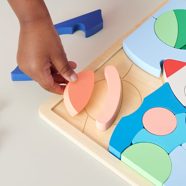 Fisher-Price rumpuslespil i træ til børnehavebørn, 42 dele i træ
