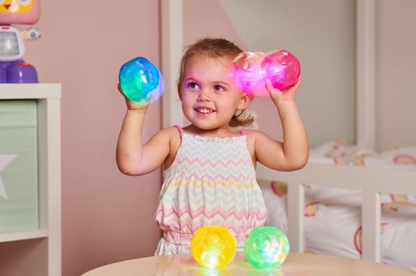 Tickit Small Irregular Sensory Flashing Ball Set Kastebold