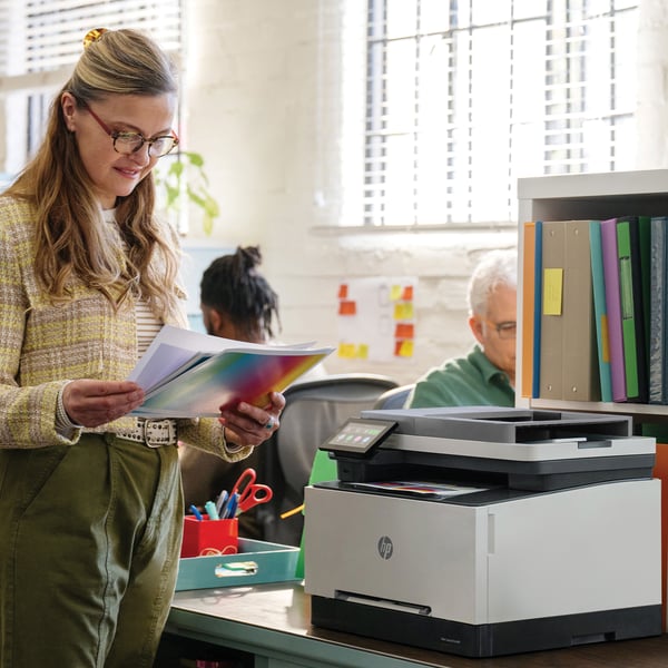 HP LaserJet Pro 3302sdw Trådløst Multifunction Farve Printer, Kopimaskine, scanner; Dupleks