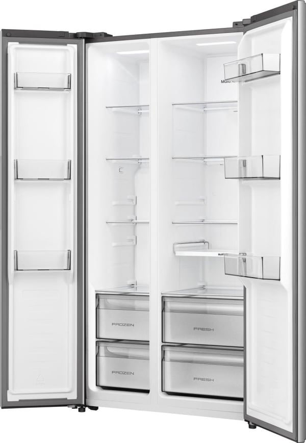 Hisense Rummeligt side by side køle /fryseskab på 544 l med Total No Frost, Multi Air Flow og Super Cool. Stor kapacitet, energieffektiv inverterkompressor og moderne design gør det ideelt til travle husholdninger.