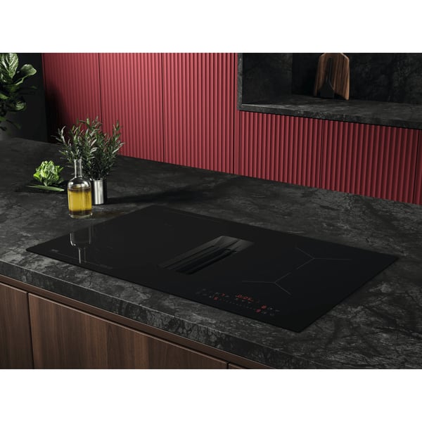 AEG TT84CB00CB Sort Indbygget 80 cm Zone induktionskogeplade 4 zone(s) Indbygget hætte