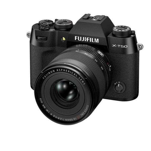 Fujifilm X -T50 + XF16-50mmF2.8-4.8 R LM WR MILC 40,2 MP X-Trans CMOS 5 HR 7728 x 5152 pixel Sort