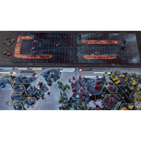 Avalon Hill Risk Shadow Forces Lautapeli Strategia