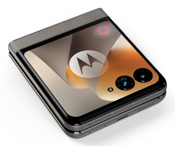 Motorola razr 70 17,5 cm (6.9") Kaksois-SIM Android 16.0 5G USB Type-C 8 GB 256 GB 4800 mAh Kiven värinen