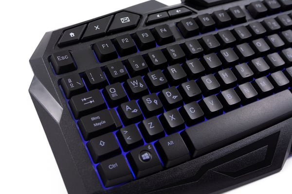 Deep Gaming DG-KTRAA-10 tastatur Mus inkluderet Spil USB QWERTY Spansk Sort