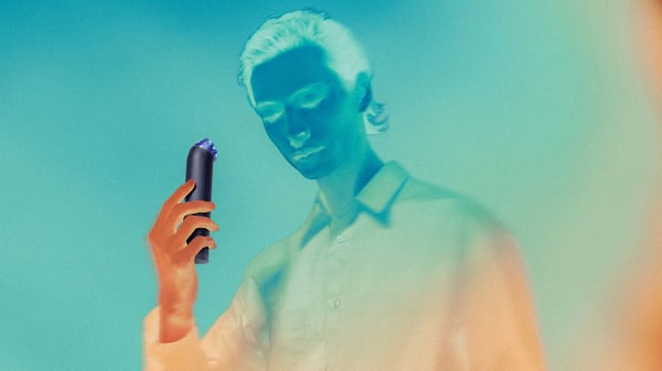 Dyson Hushjet Mini Cool Mørkeblå