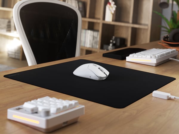 Glorious Gaming Model O 2 PRO Wireless datormöss Spela högerhand RF Trådlös Optisk 26000 DPI