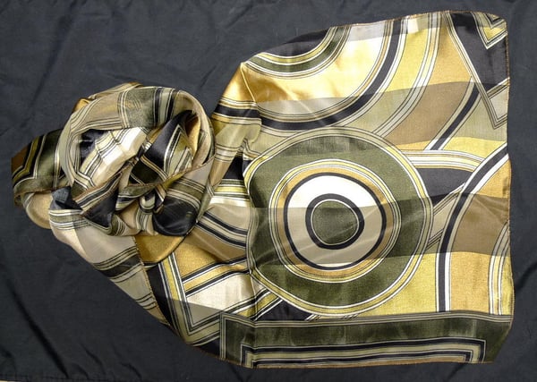 Scarf fantasifullt mönster