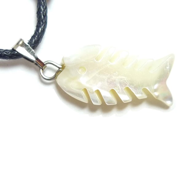 Fiskskelett - Halsband