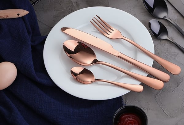 Bestikksett i Rustfritt Stål, 4 deler - Rosé
