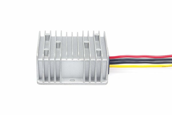 6V til 12V konverter 10A 120W til Car Boat Mobben
