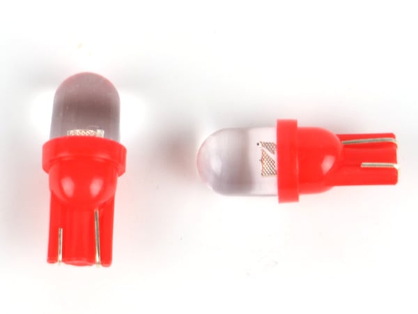 T10 w5w punaiset LED-polttimot yhdellä Flux-sirulla, 12 V DC, 2 kpl pakkaus.
