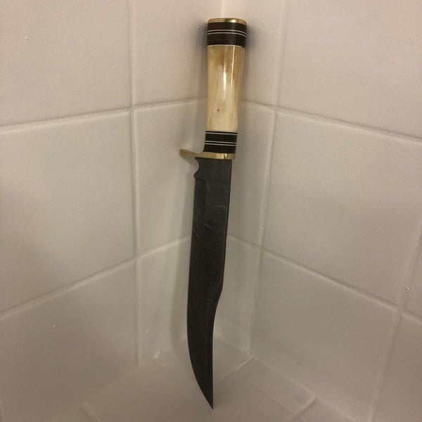 PreMax PX-106 jättimäinen damaskiteräinen Bowie-veitsi 38,5 cm – kokonaispituus 38,5 cm, terän pituus n. 26 cm, paksuus 4 mm
