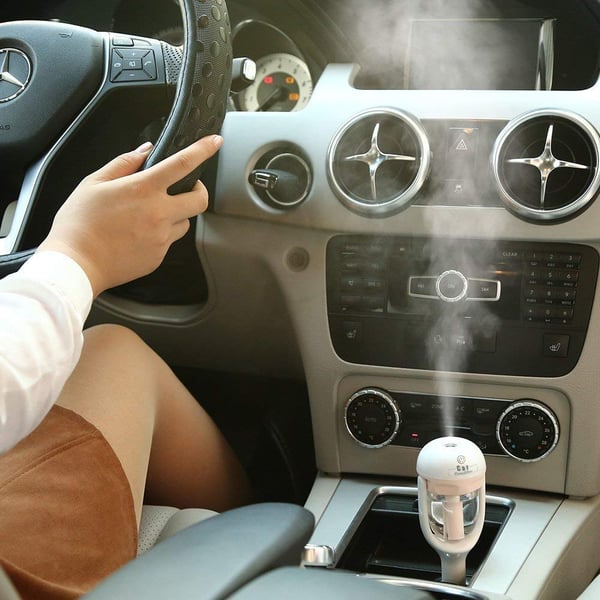 Ilmankostutin autoon -