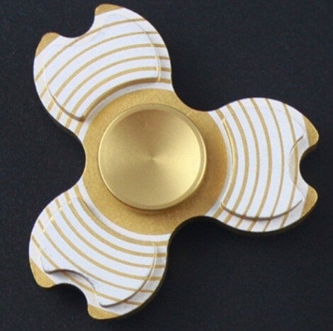 Infinity Spinner Metal Guld med striber
