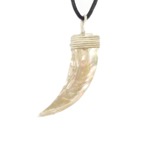 Tandhalsband av Snäcka
