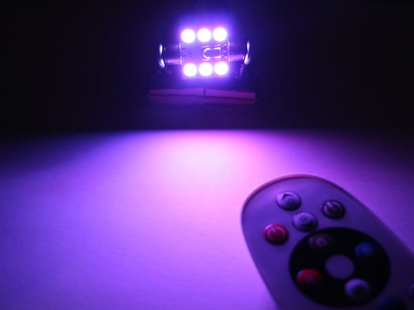 36 mm C5W RBG kaukosäätimellä Led 2 kpl 12v DC