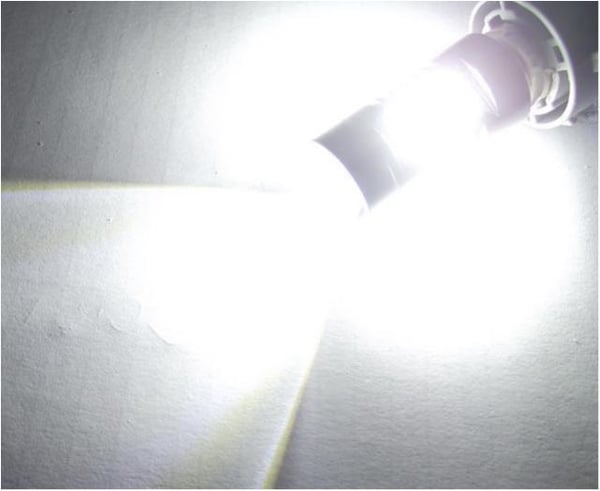 T25 p27w 3156 Canbus Led-lamppu 21kpl 3535 siru 6000K 2-pack