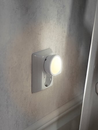 LED-yövalo hämärätunnistimella