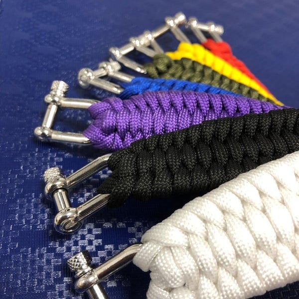 Paracord-rannekoru - Valkoinen