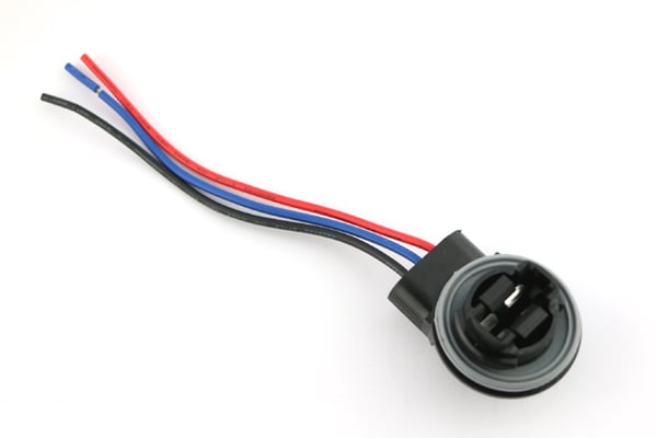 T25 3157 P27/7W PY27/7W xenon/LED/halogeeniliittimet/kannat, 2 kpl pakkaus