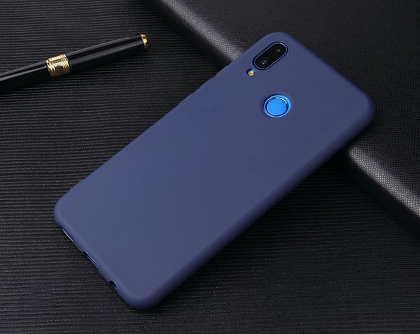 Huawei P Smart 2019 Ultratunn Silikonskal