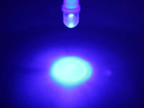 T10 w5w siniset LED-polttimot yhdellä Flux-sirulla, 12 V DC, 2 kpl pakkaus.