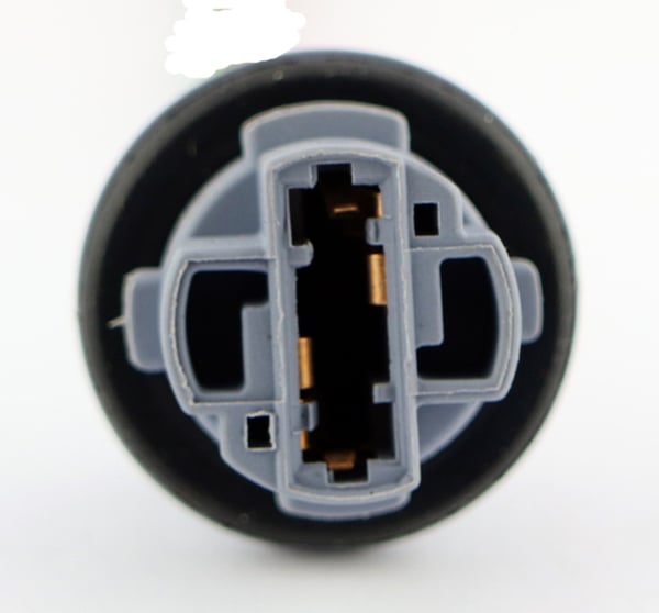 T20 7440 WY21W W21W W3x16d LED/halogeenikanta/liitin.
