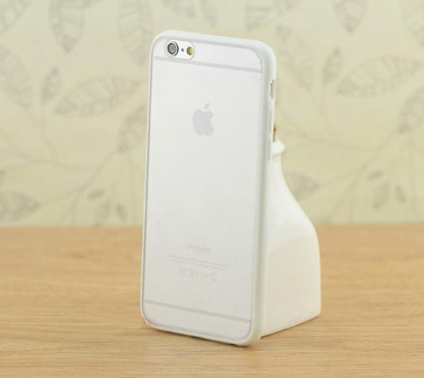 Transparent frostat skal med färgad ram iPhone 6/6S Plus