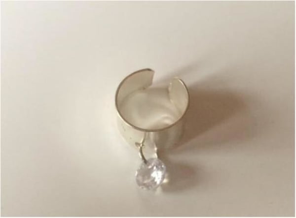 Silver Earcuff Ear Cuff Örhänge med Hängande Vit Rhinestone
