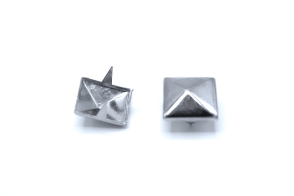 Løse nagler Pyramide 100 stk
