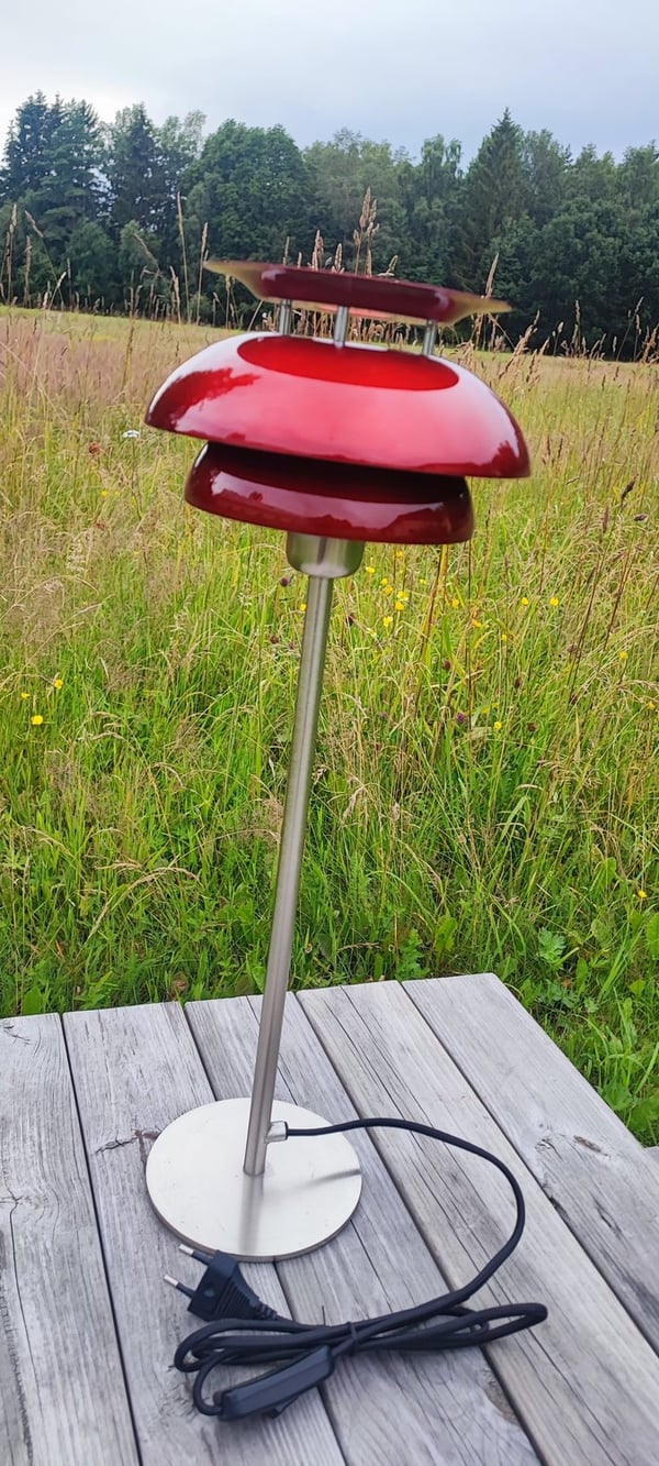 Bordlampe Flora Chilirød 55 cm - Eklunds Metall