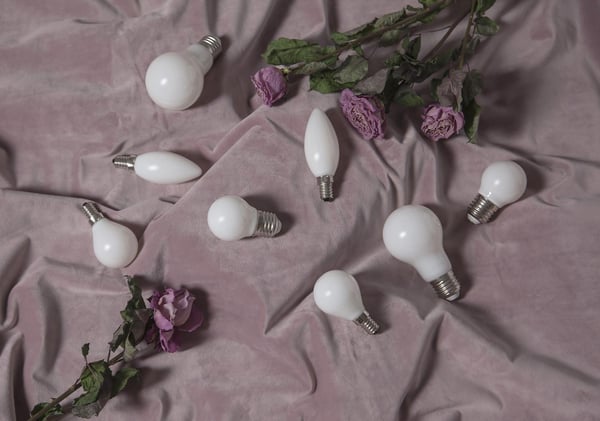 LED-lamppu E14 P45 Opaali Filamentti RA 90
